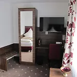Rothkamp 3*