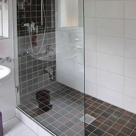 Rothkamp 3*