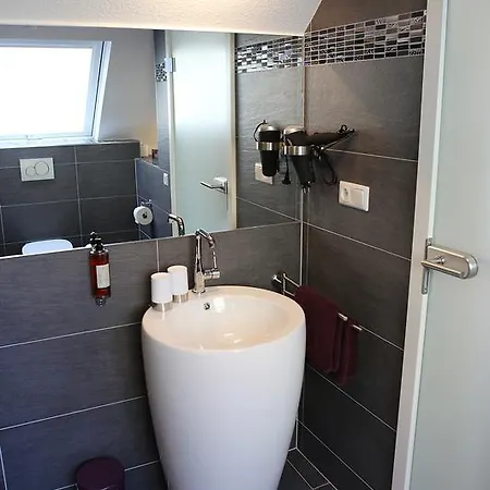 Rothkamp 3*